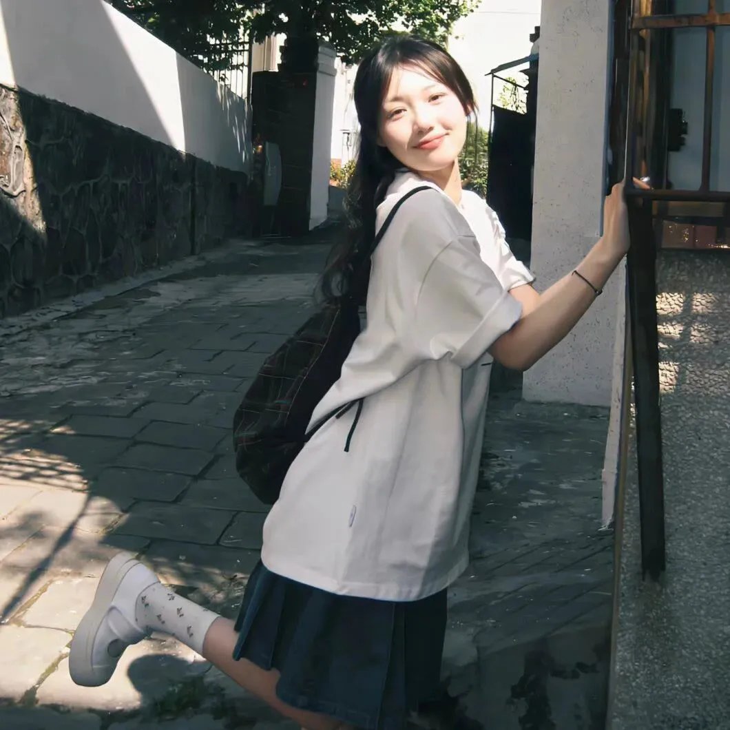 闪婚后，顾教官沦陷了